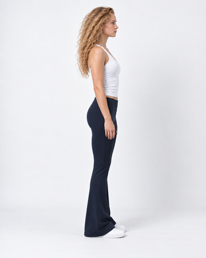 Essential Flared Leggings