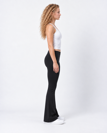 Essential Flared Leggings
